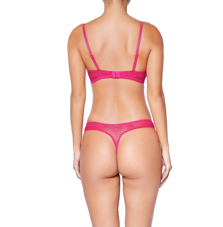 Huit Eclatant Lace Thong