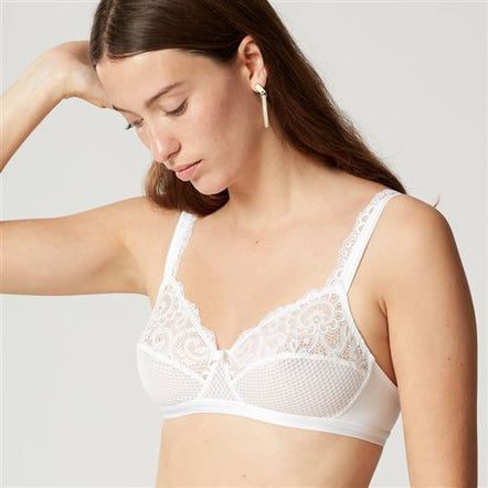GABY Nude lace soft-cup bra