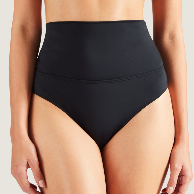 london-swimwear-notting-hill-Aubade Douceur High Waist Bikini Briefs with adjustable band. The perfect brief for a full coverage and optimal comfort.