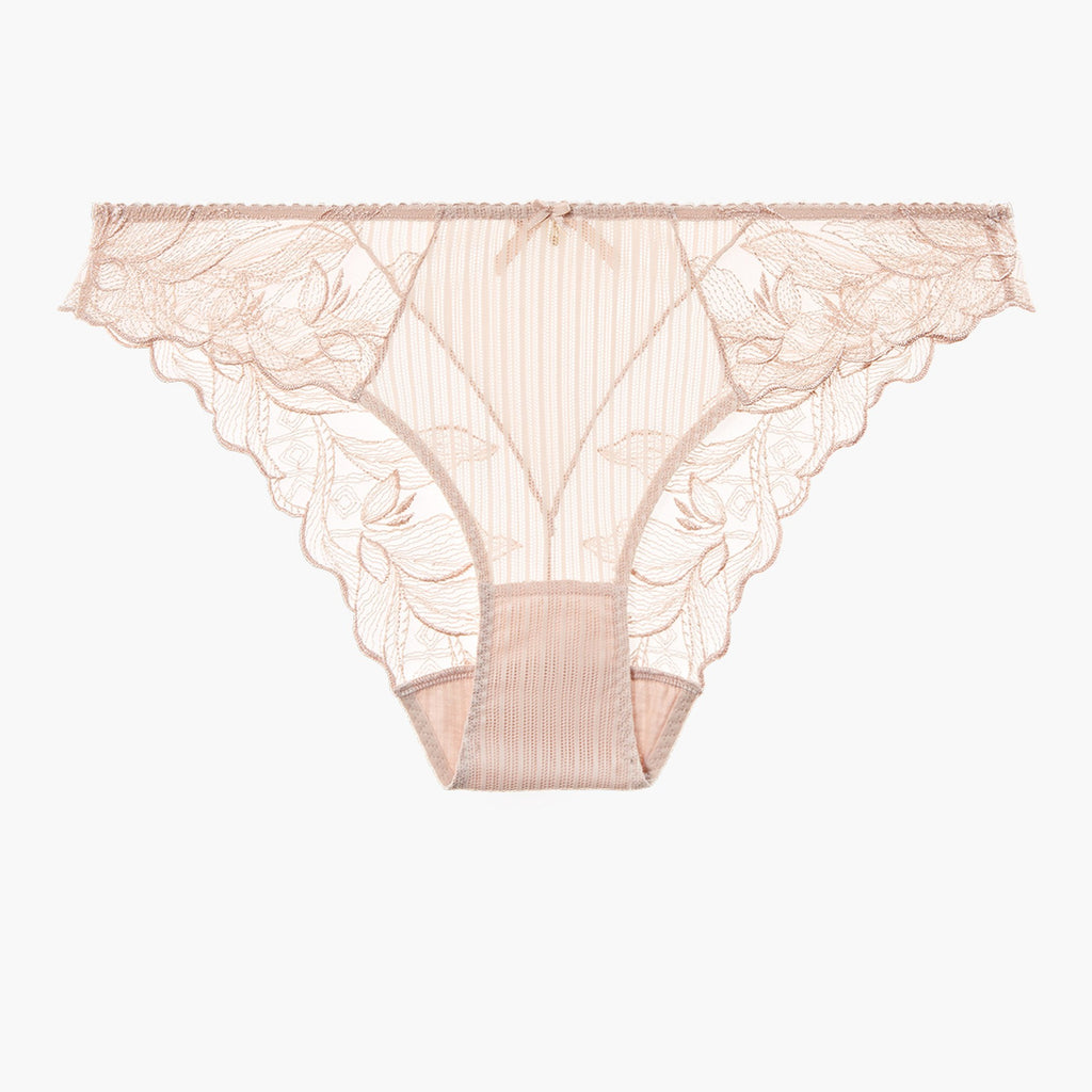 The Aubade Fleur de Tatoo Briefs provide good coverage as well as intricate embroidery. The striped fabric blends wonderfully with the eye-catching floral motif, creating a tattoo effect against the skin. The look is sexy and decidedly modern.  The transparent detail characteristic of the Fleur de Tattoo line sits on an elaborate floral and graphic motif embroidered on a new extra-sheer tulle for a tattoo effect. As though inked onto the skin, the embroidered flowers mingle with the stripes on the fabric.